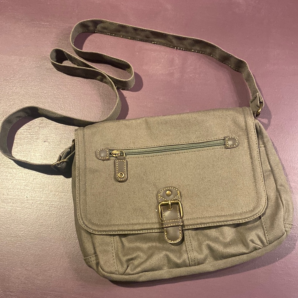 Non Branded Olive Green Can as Back Crossbody